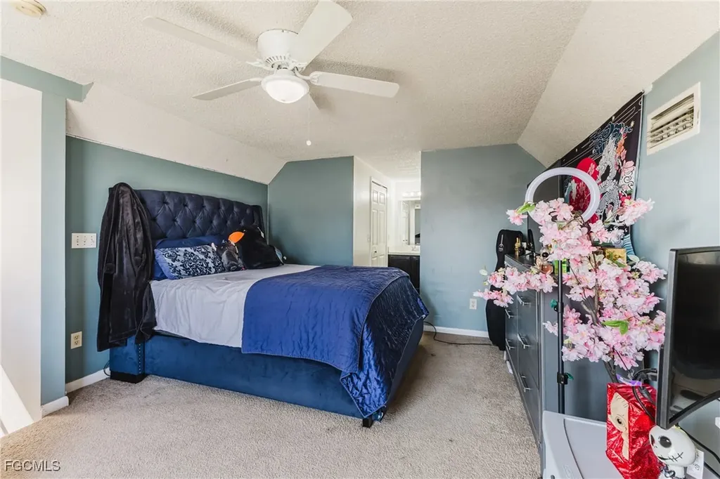 7393-7385 Albany Road Fort Myers FL 33967