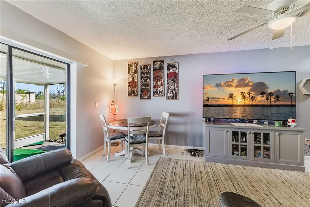 7393-7385 Albany Road Fort Myers FL 33967