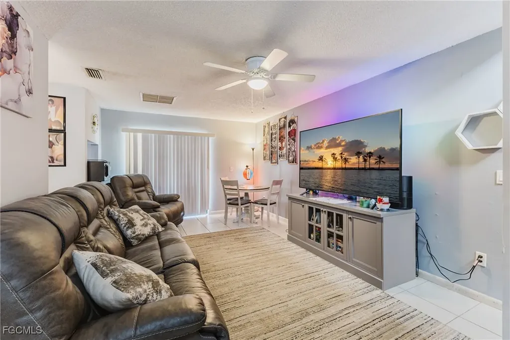 7393-7385 Albany Road Fort Myers FL 33967
