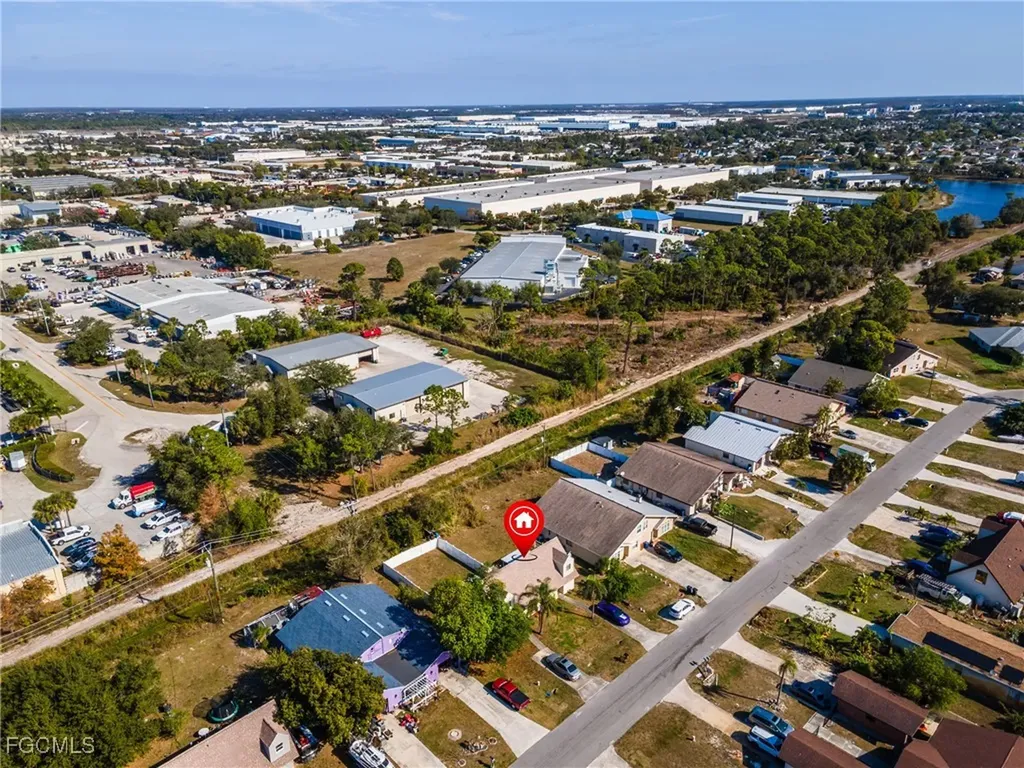 7393-7385 Albany Road Fort Myers FL 33967