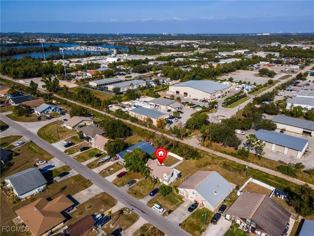 7393-7385 Albany Road Fort Myers FL 33967