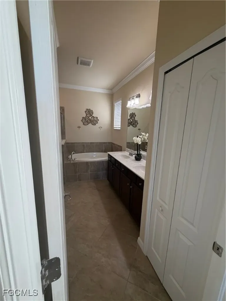 16123 Palmetto Prairie Drive Alva FL 33920