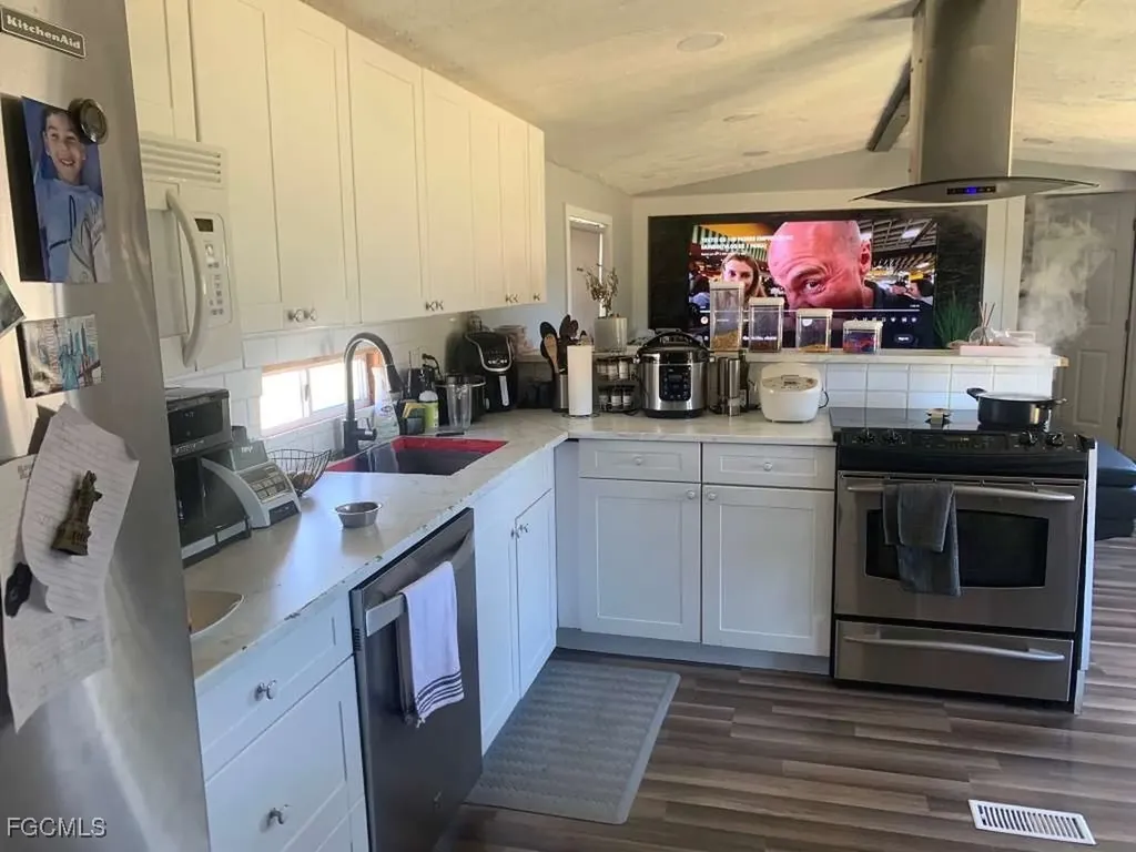 1011 Della Tobias Avenue Clewiston FL 33440