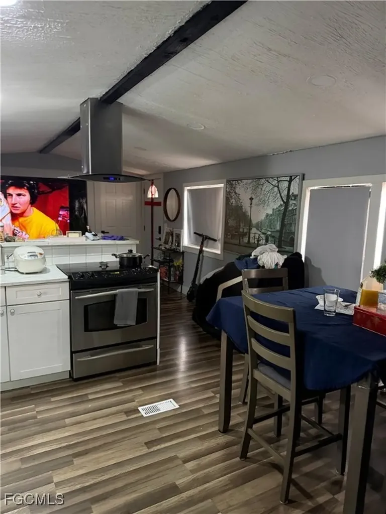 1011 Della Tobias Avenue Clewiston FL 33440