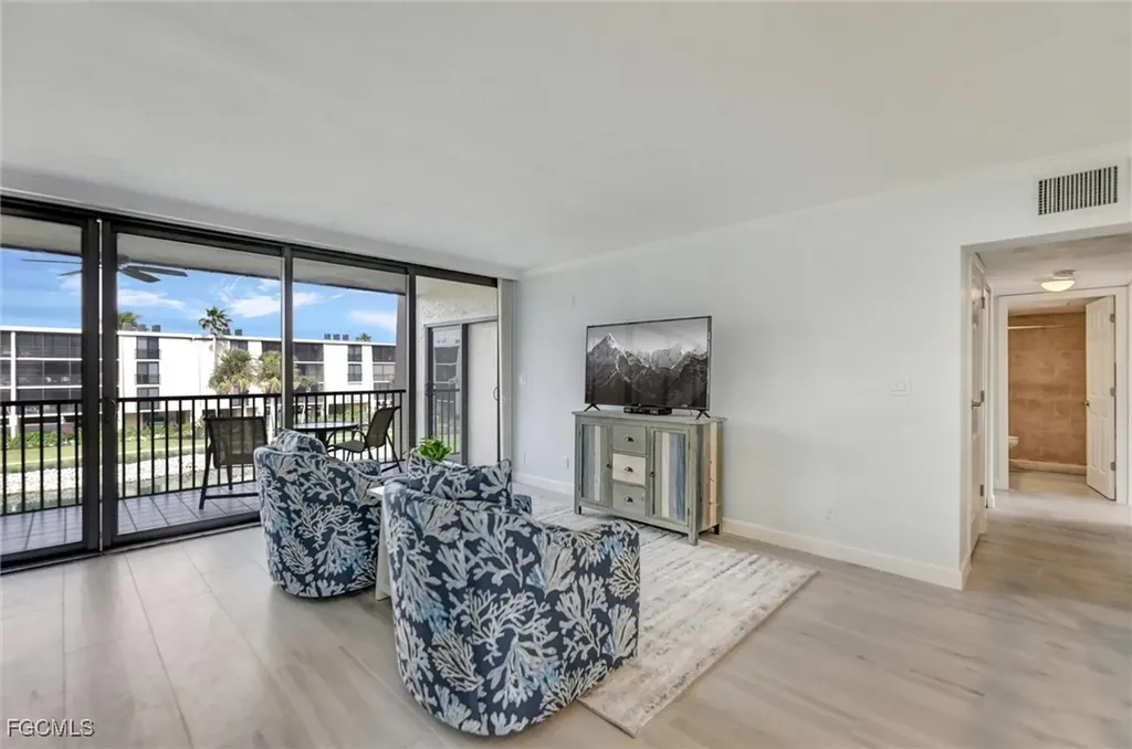 1401 Middle Gulf Drive Sanibel FL 33957