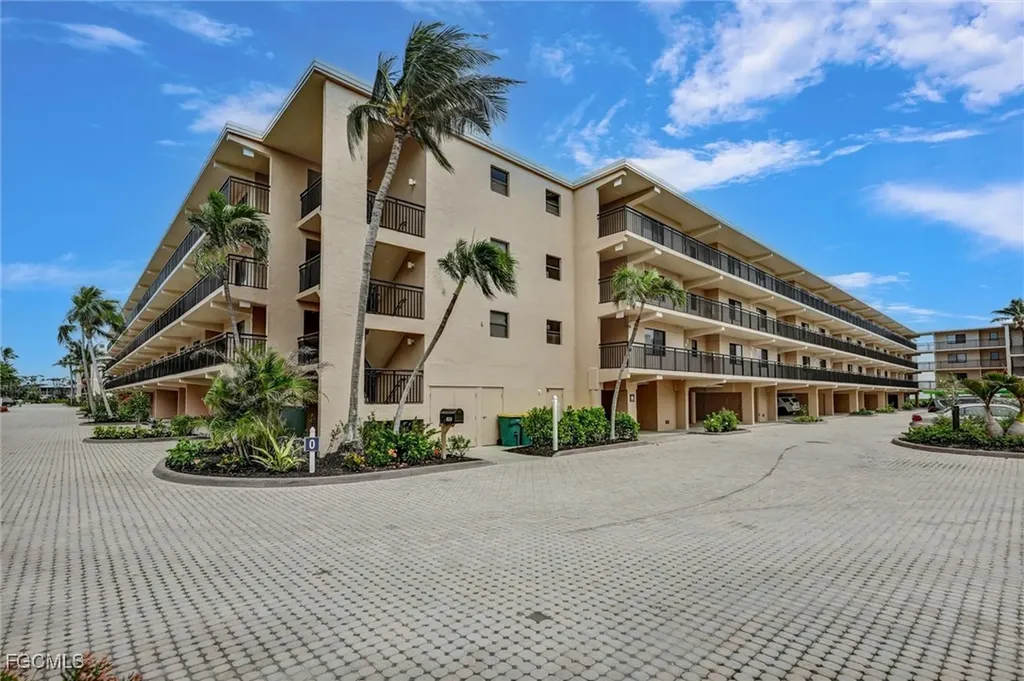 1401 Middle Gulf Drive Sanibel FL 33957