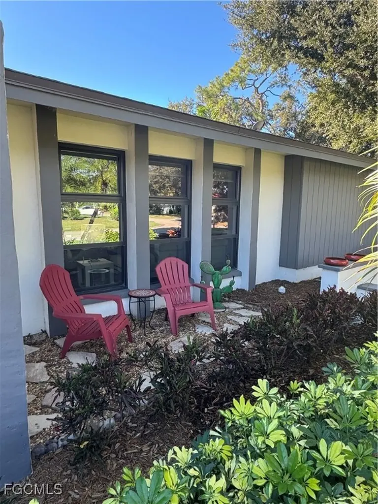 5368 Chippendale Circle W Fort Myers FL 33919