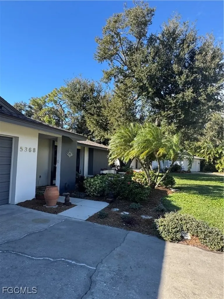 5368 Chippendale Circle W Fort Myers FL 33919