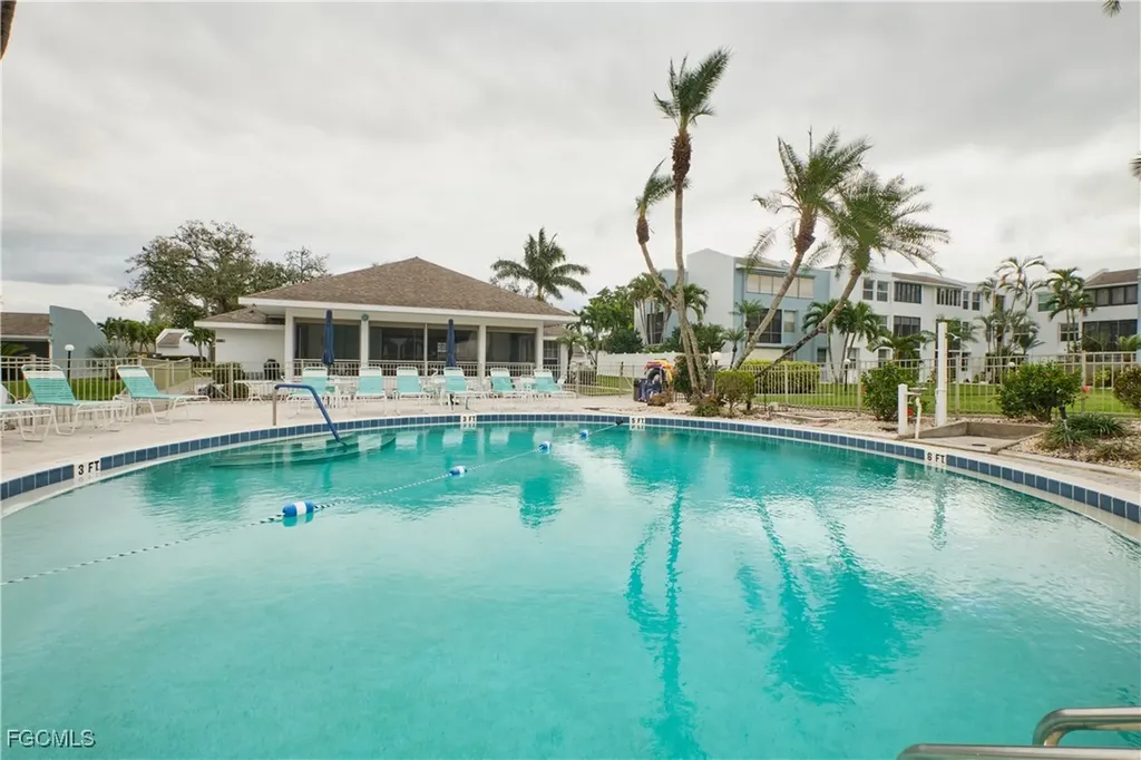 5959 Winkler Road Fort Myers FL 33919
