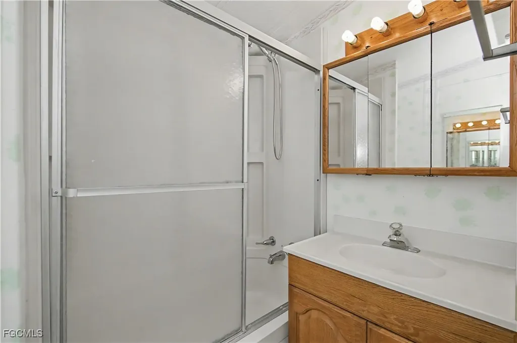 54 La Fonda Lane North Fort Myers FL 33903