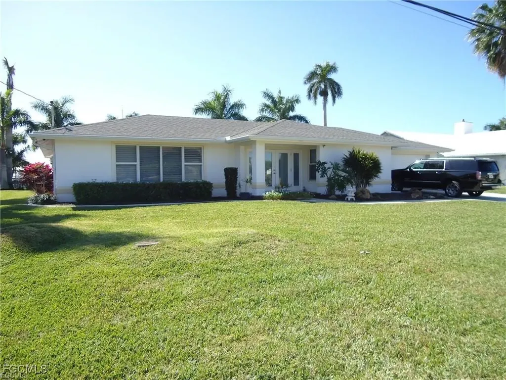 2012 SE 47th Street Cape Coral FL 33904