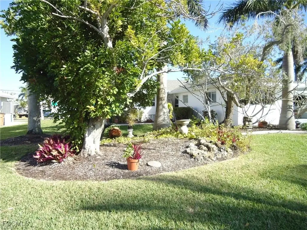 2012 SE 47th Street Cape Coral FL 33904