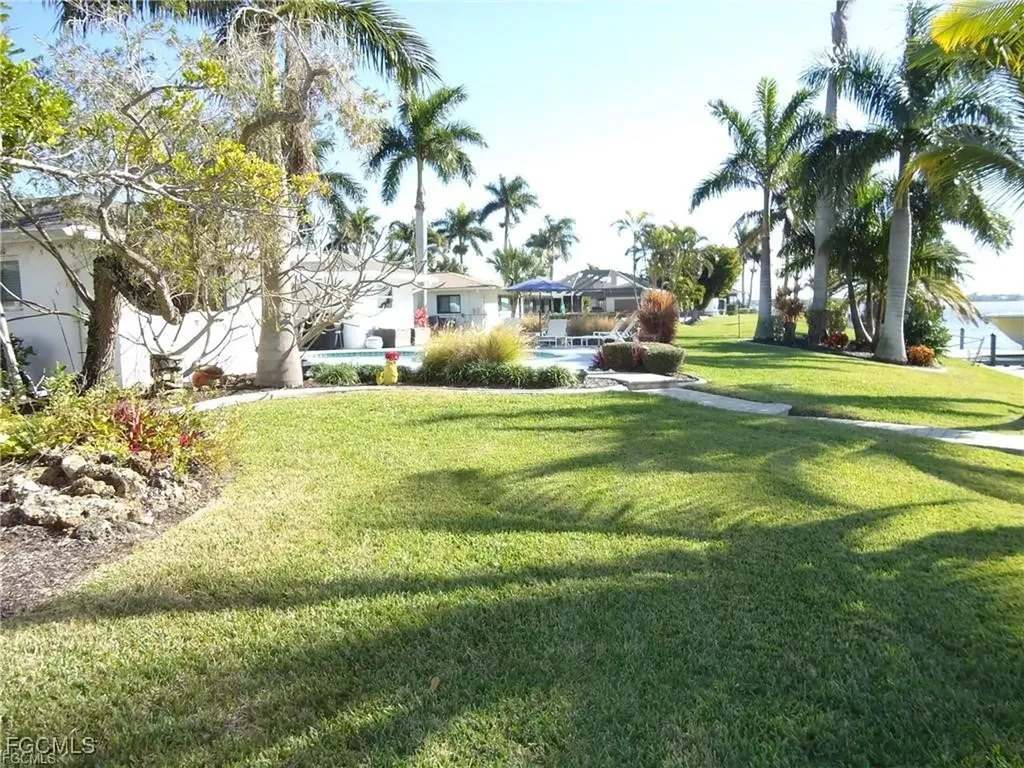 2012 SE 47th Street Cape Coral FL 33904