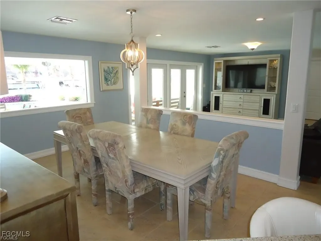 2012 SE 47th Street Cape Coral FL 33904