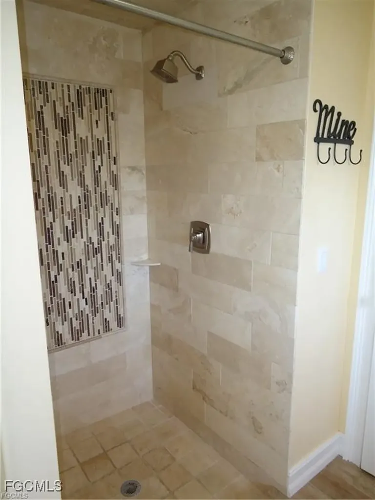 2012 SE 47th Street Cape Coral FL 33904