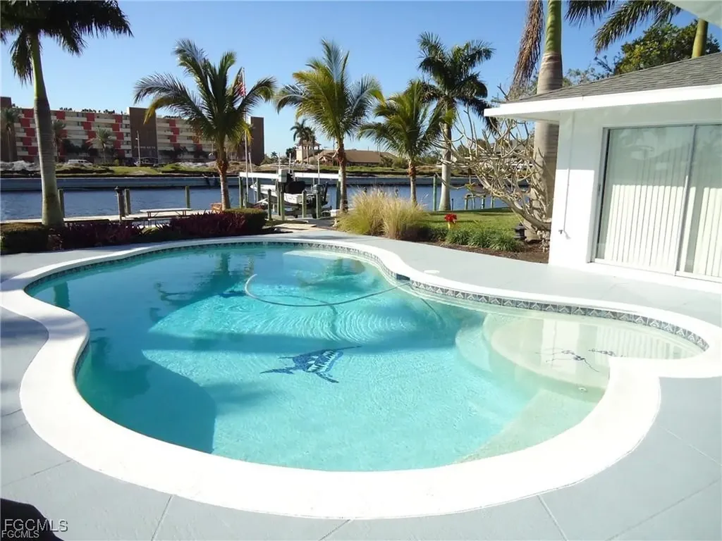 2012 SE 47th Street Cape Coral FL 33904