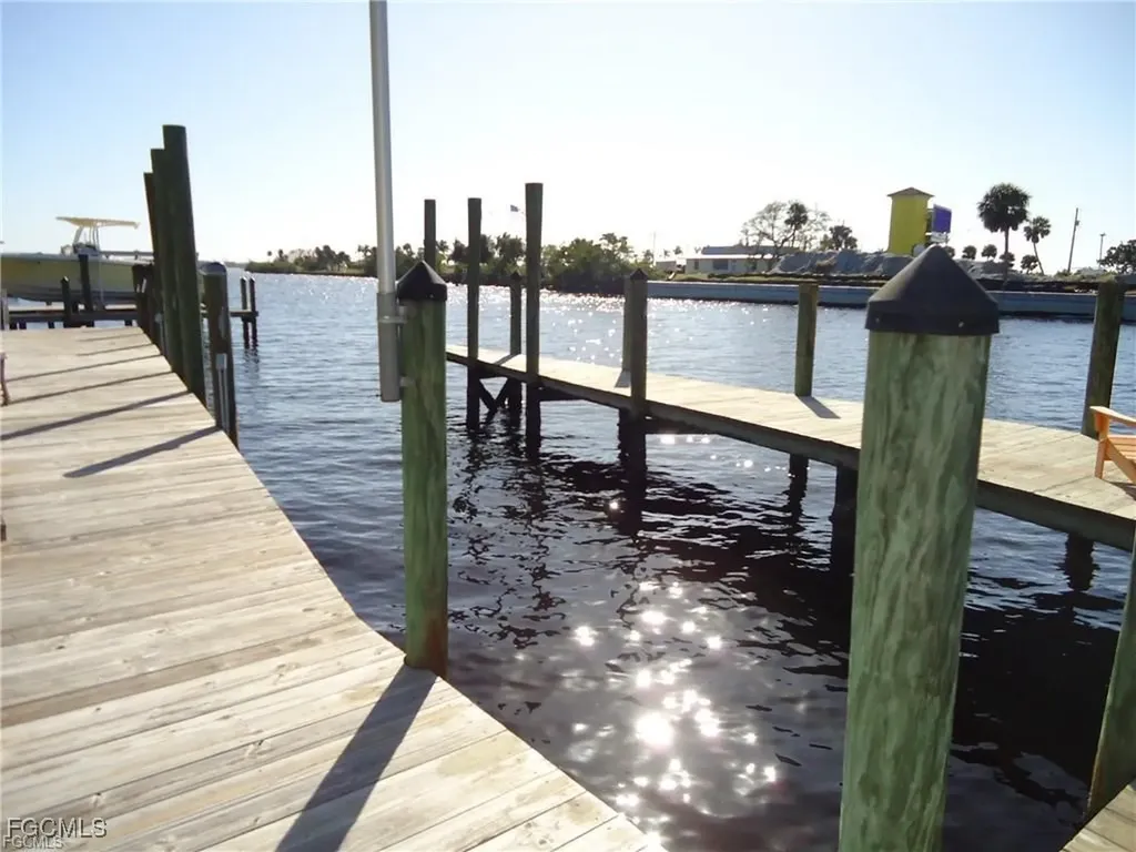 2012 SE 47th Street Cape Coral FL 33904