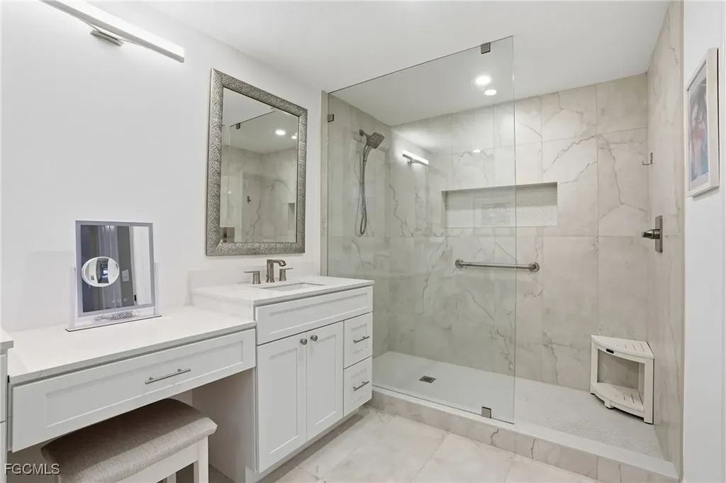770 Luisa Lane Naples FL 34104