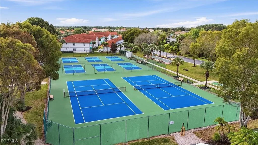 770 Luisa Lane Naples FL 34104
