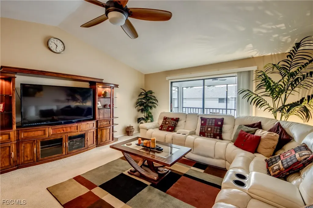 1202 Cape Coral Parkway W Cape Coral FL 33914