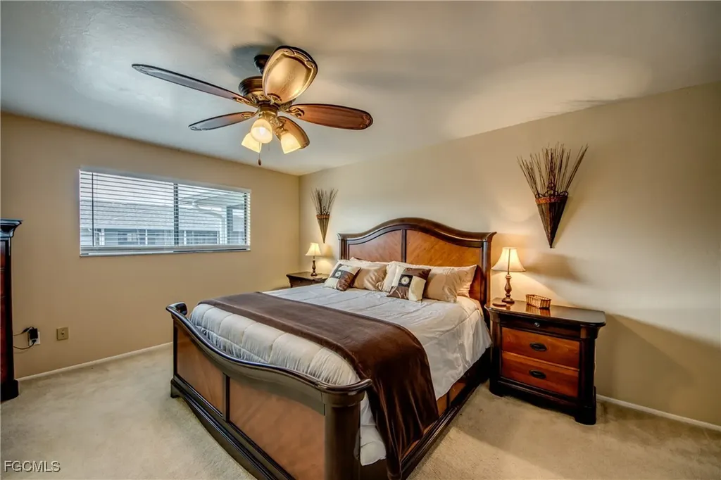 1202 Cape Coral Parkway W Cape Coral FL 33914