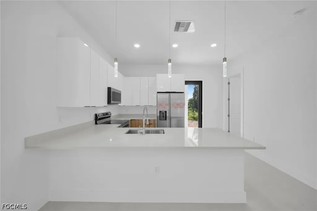 347 Columbus Boulevard S Lehigh Acres FL 33974