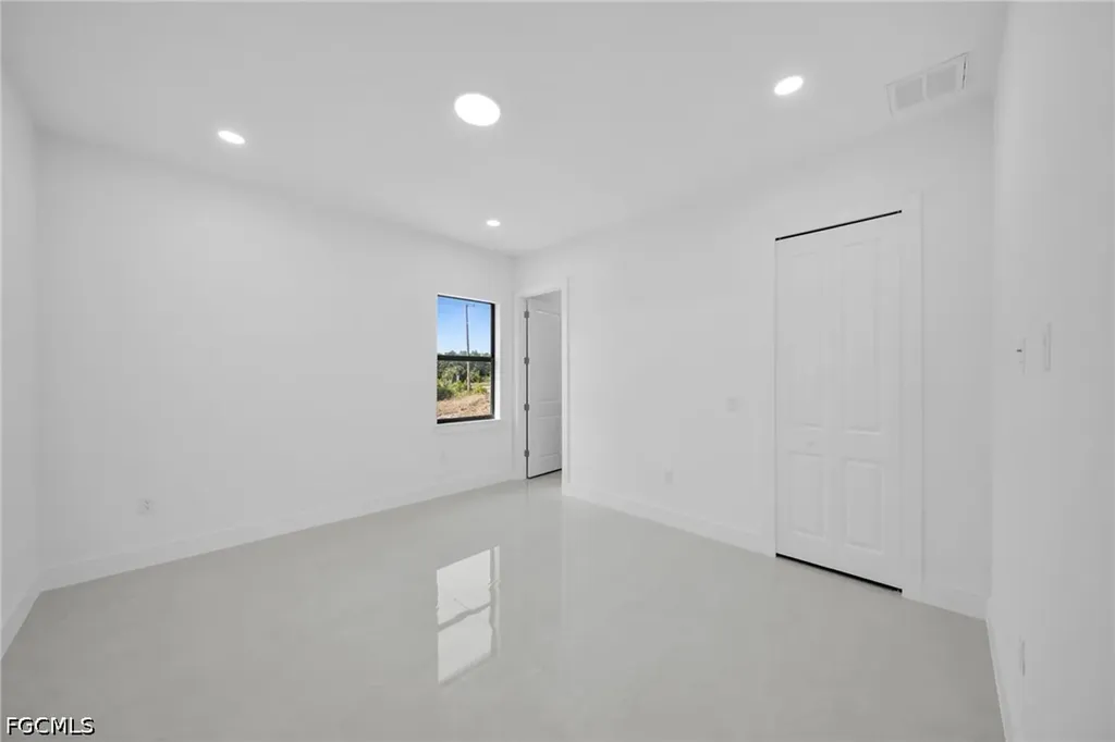 347 Columbus Boulevard S Lehigh Acres FL 33974