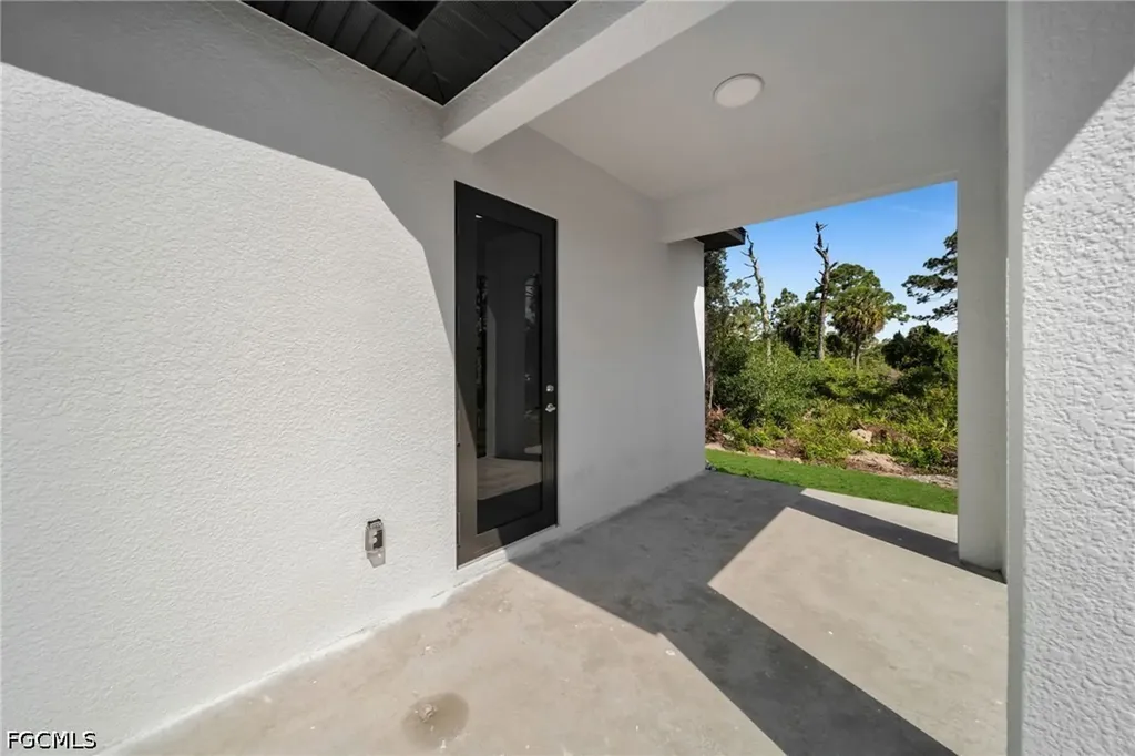 347 Columbus Boulevard S Lehigh Acres FL 33974