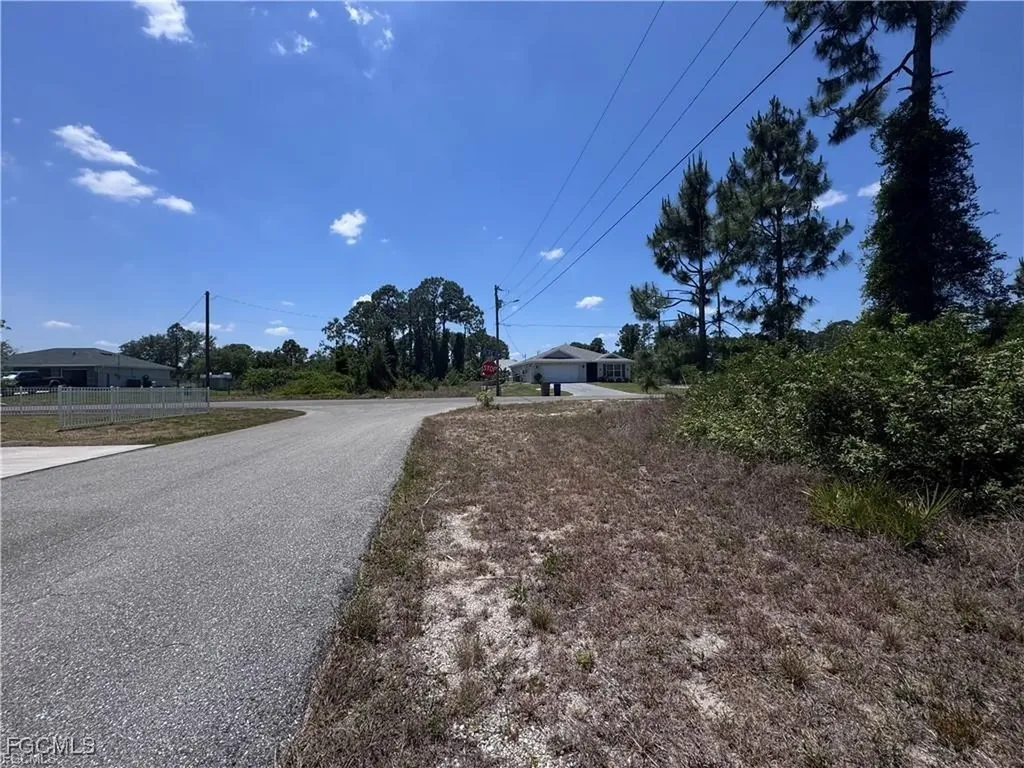 56 Wanda Avenue S Lehigh Acres FL 33976