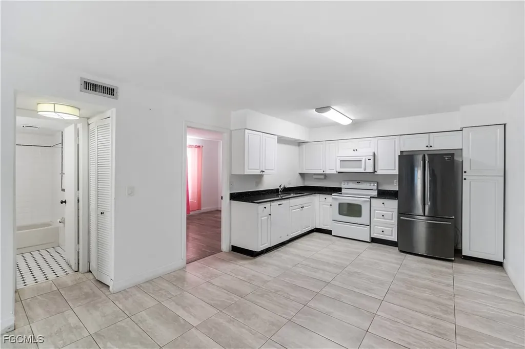 1100 Pondella Road Cape Coral FL 33909