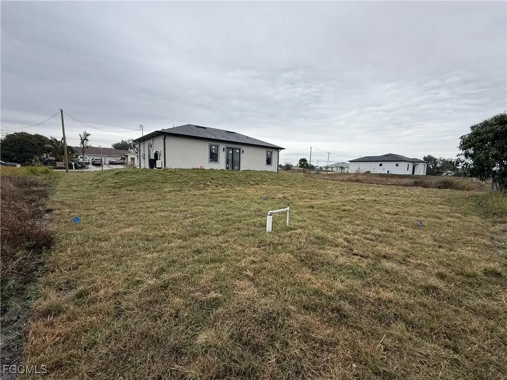 383 Pennfield Avenue Lehigh Acres FL 33974