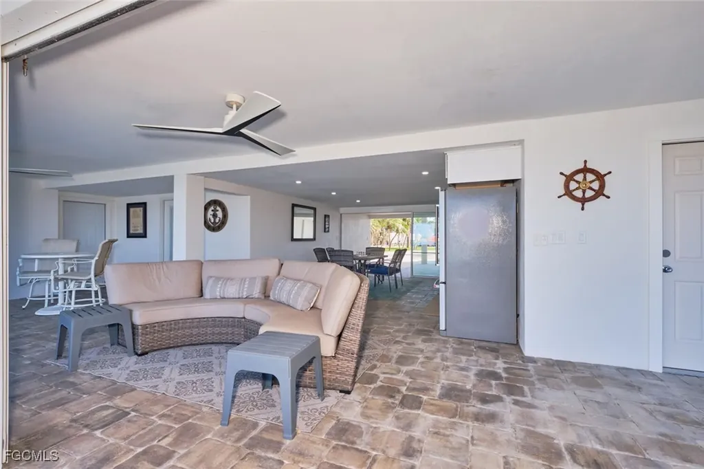 789 San Carlos Drive Fort Myers Beach FL 33931