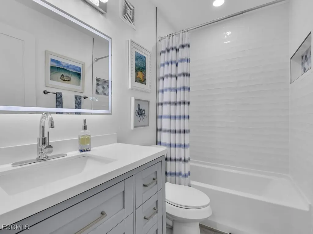 1027 SE 46th Lane Cape Coral FL 33904
