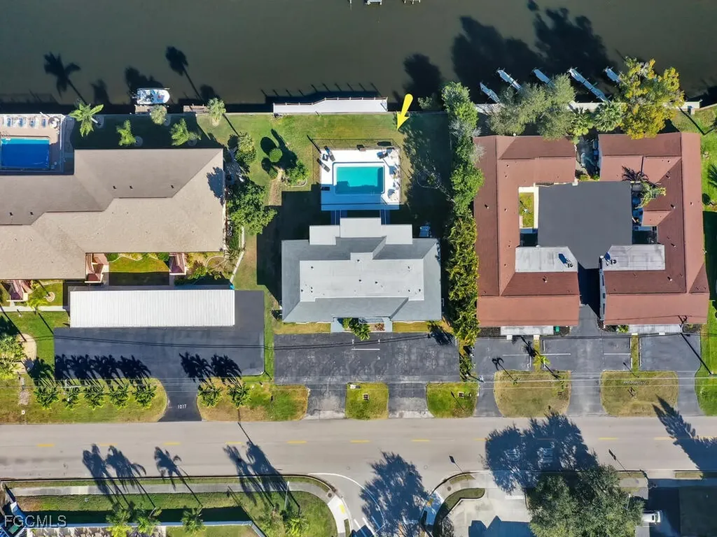 1027 SE 46th Lane Cape Coral FL 33904