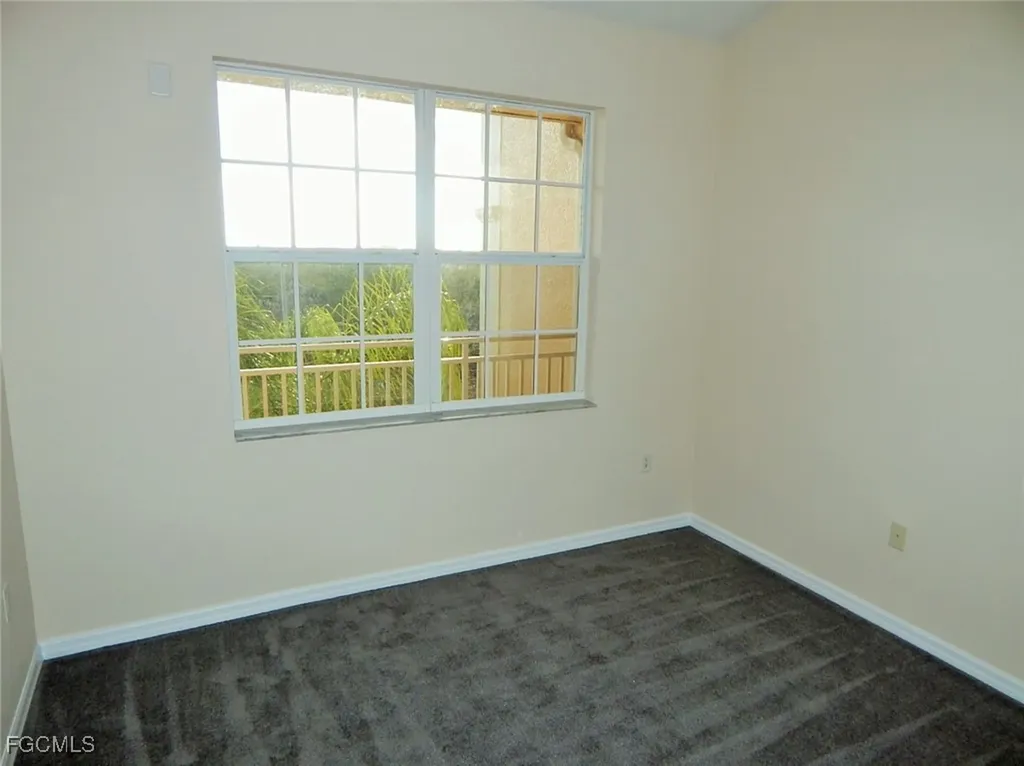 1113 Van Loon Commons Circle Cape Coral FL 33909