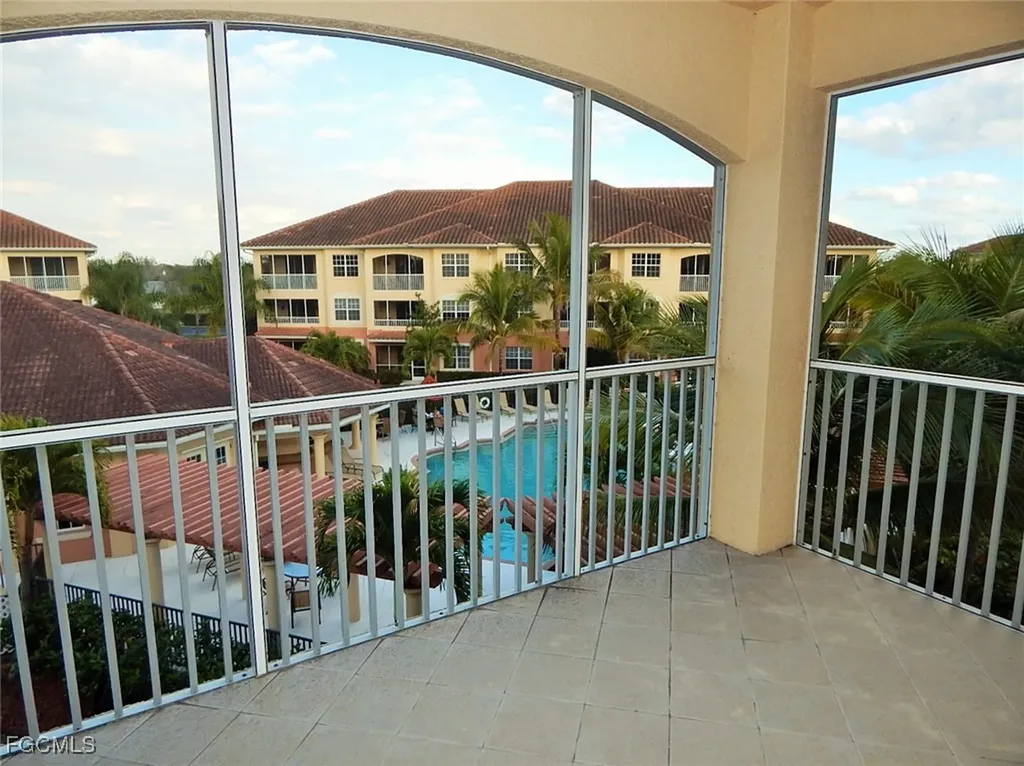1113 Van Loon Commons Circle Cape Coral FL 33909