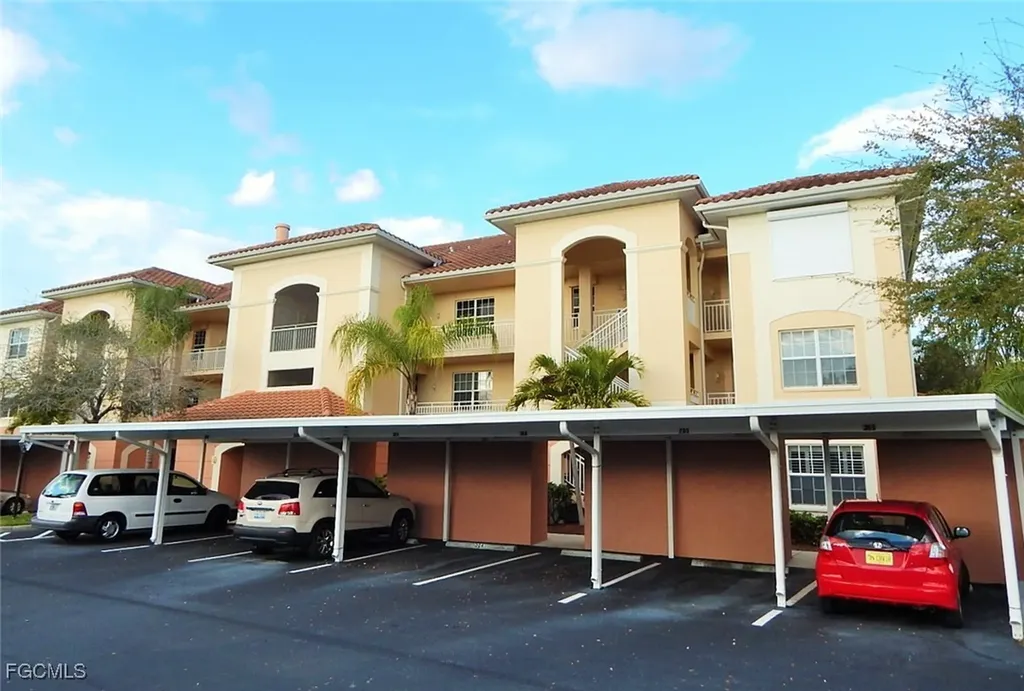 1113 Van Loon Commons Circle Cape Coral FL 33909