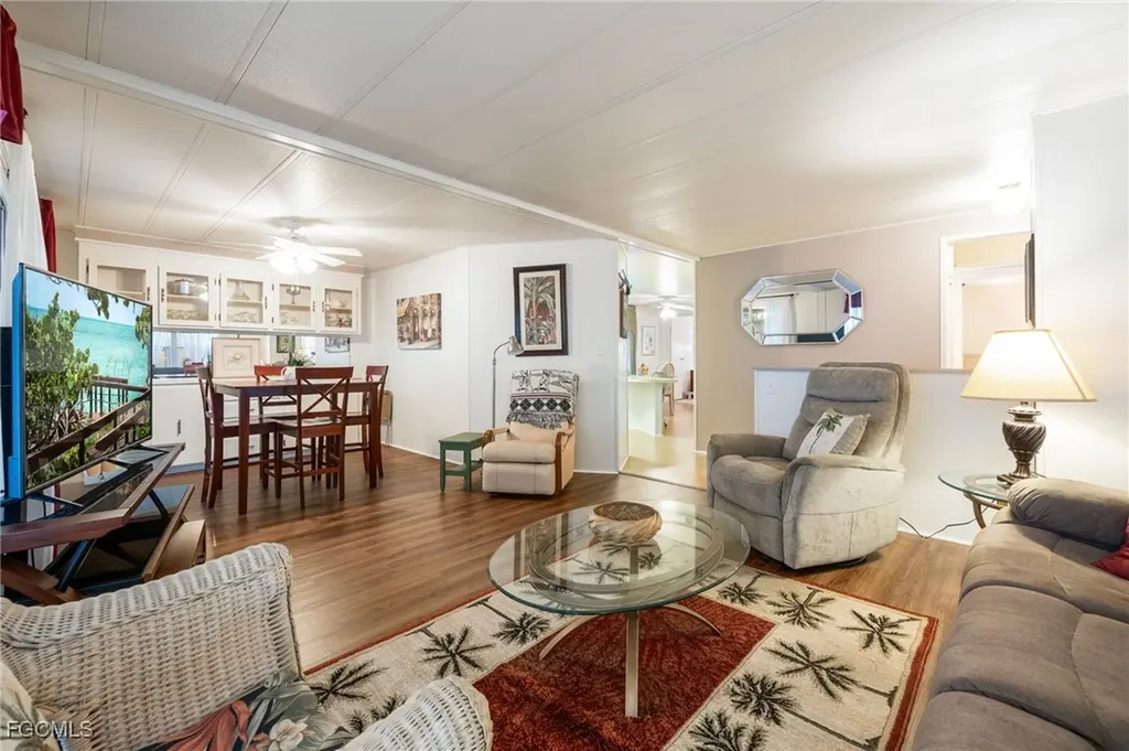 512 Crampton Lane North Fort Myers FL 33903