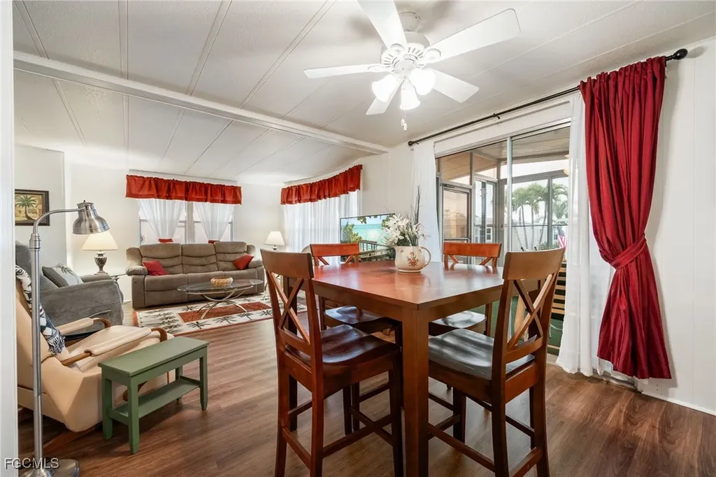 512 Crampton Lane North Fort Myers FL 33903