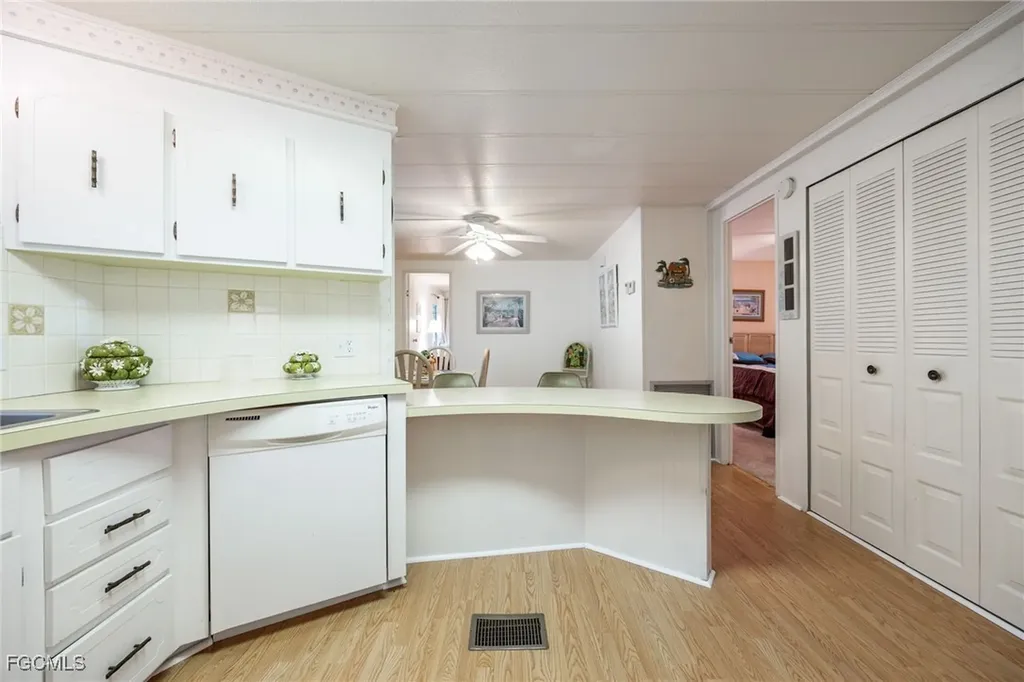 512 Crampton Lane North Fort Myers FL 33903