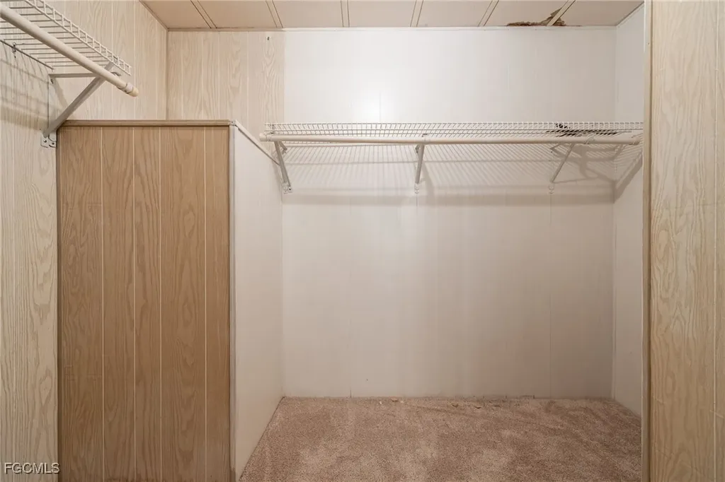 512 Crampton Lane North Fort Myers FL 33903