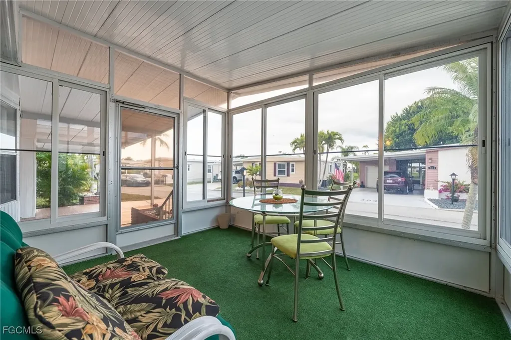 512 Crampton Lane North Fort Myers FL 33903