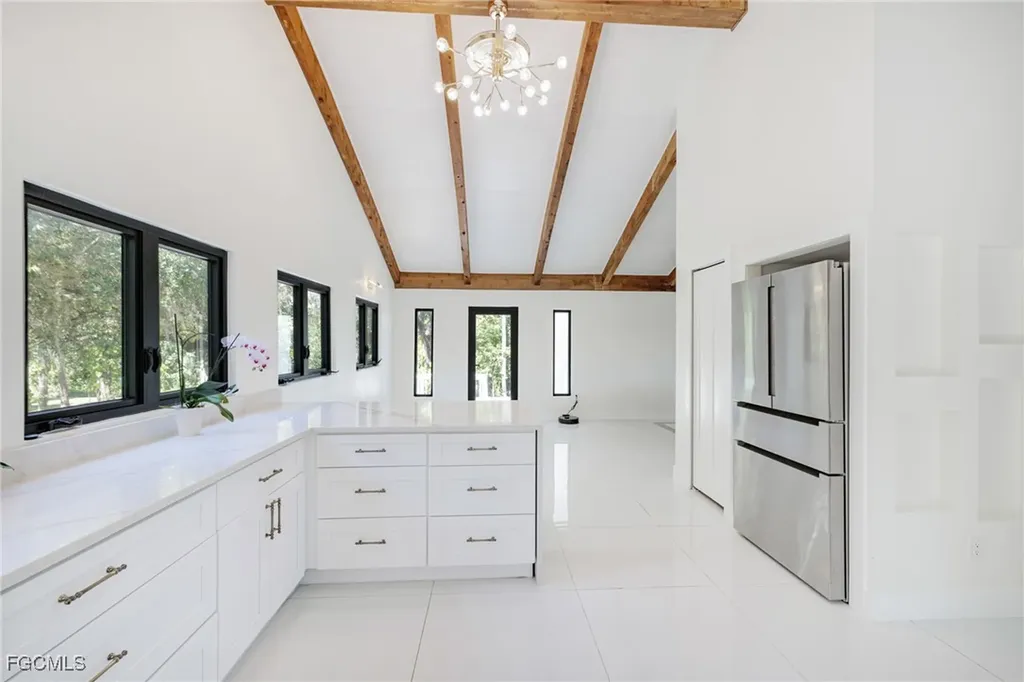 19481/483 S River Road Alva FL 33920