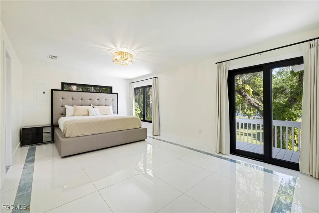 19481/483 S River Road Alva FL 33920