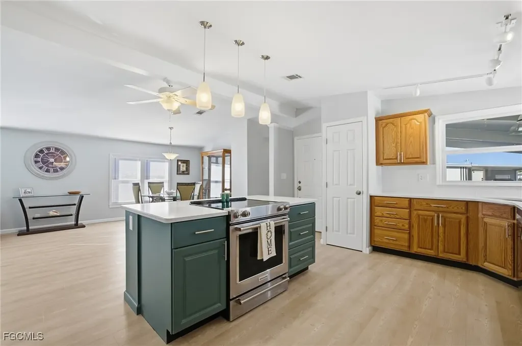 14736 Patrick Henry Road North Fort Myers FL 33917