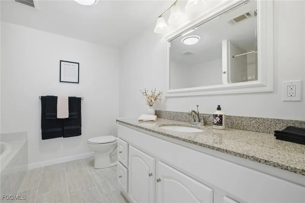 14736 Patrick Henry Road North Fort Myers FL 33917