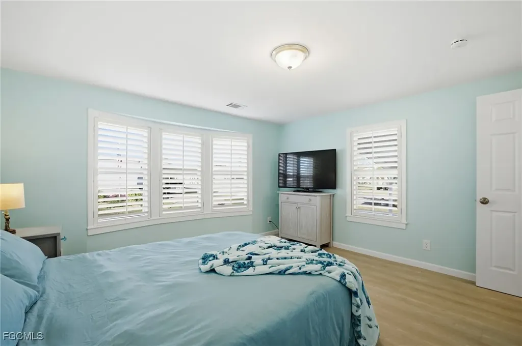 14736 Patrick Henry Road North Fort Myers FL 33917