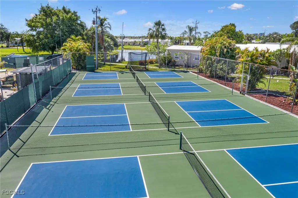 14736 Patrick Henry Road North Fort Myers FL 33917