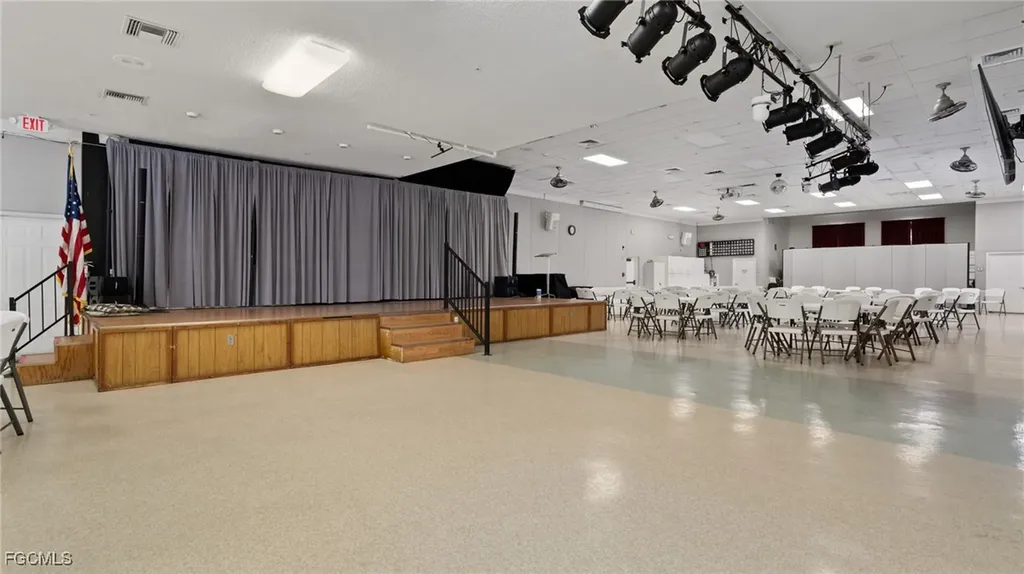 14736 Patrick Henry Road North Fort Myers FL 33917