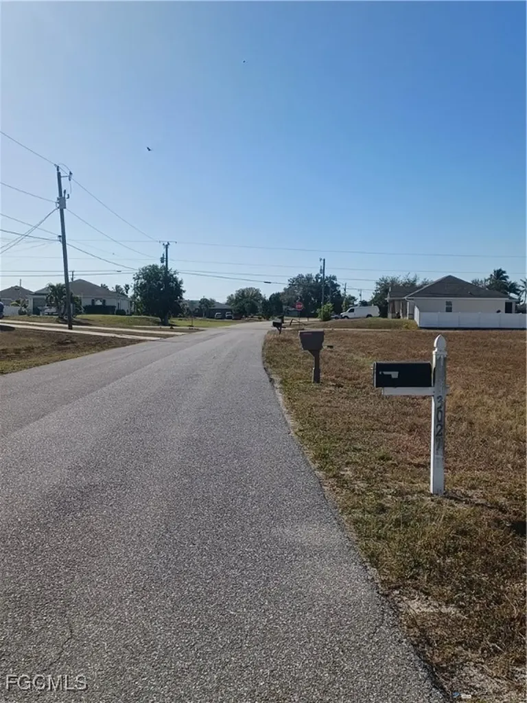 3024 NW 3rd Avenue Cape Coral FL 33993